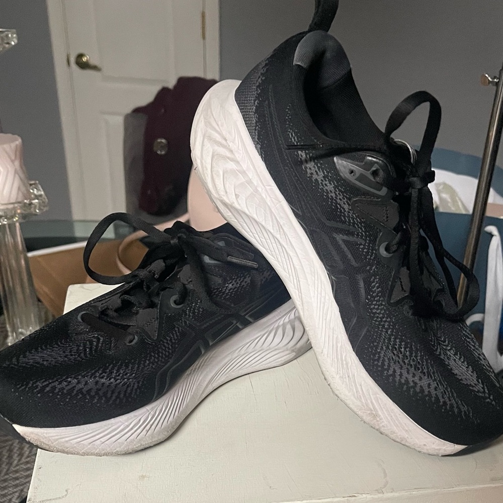 Woman’s Black Asics gel-cumulus - FF Blast+ size 10 - Athletic Shoes